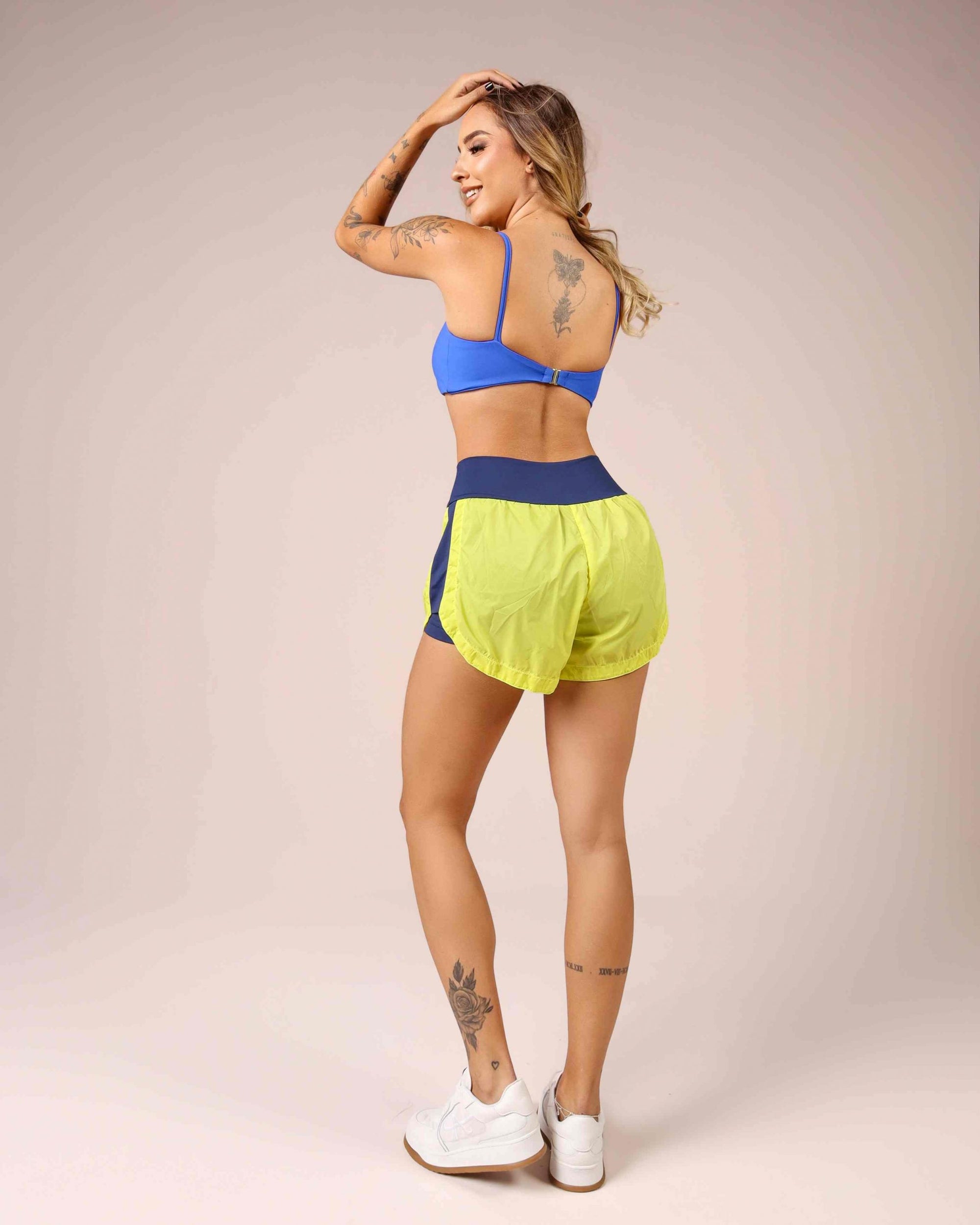 SHORT CORTA-VENTO